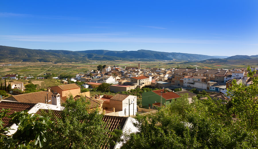 A picture of the beautiful town of Font de la Figuera.